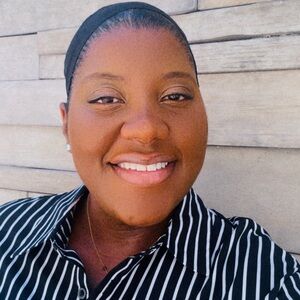 Meet your Posher, Latoya